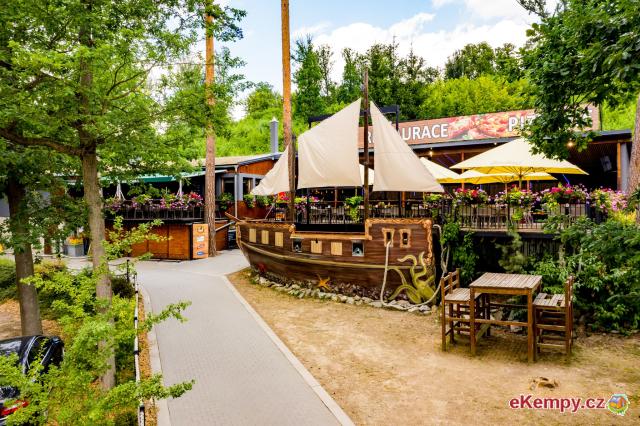 Vranovská pláž - Holiday park restaurace